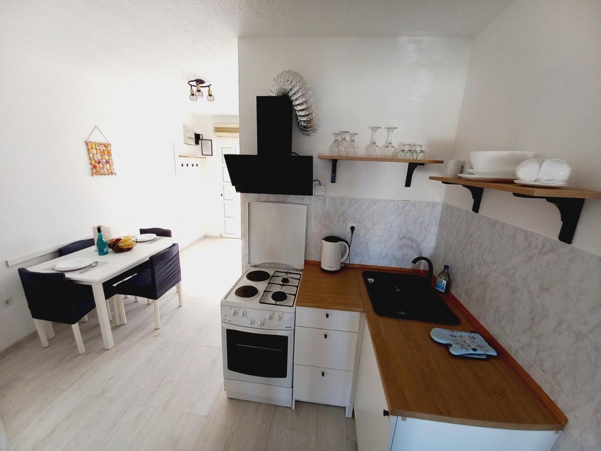 Apartments Toni 로고즈니차 외부 사진