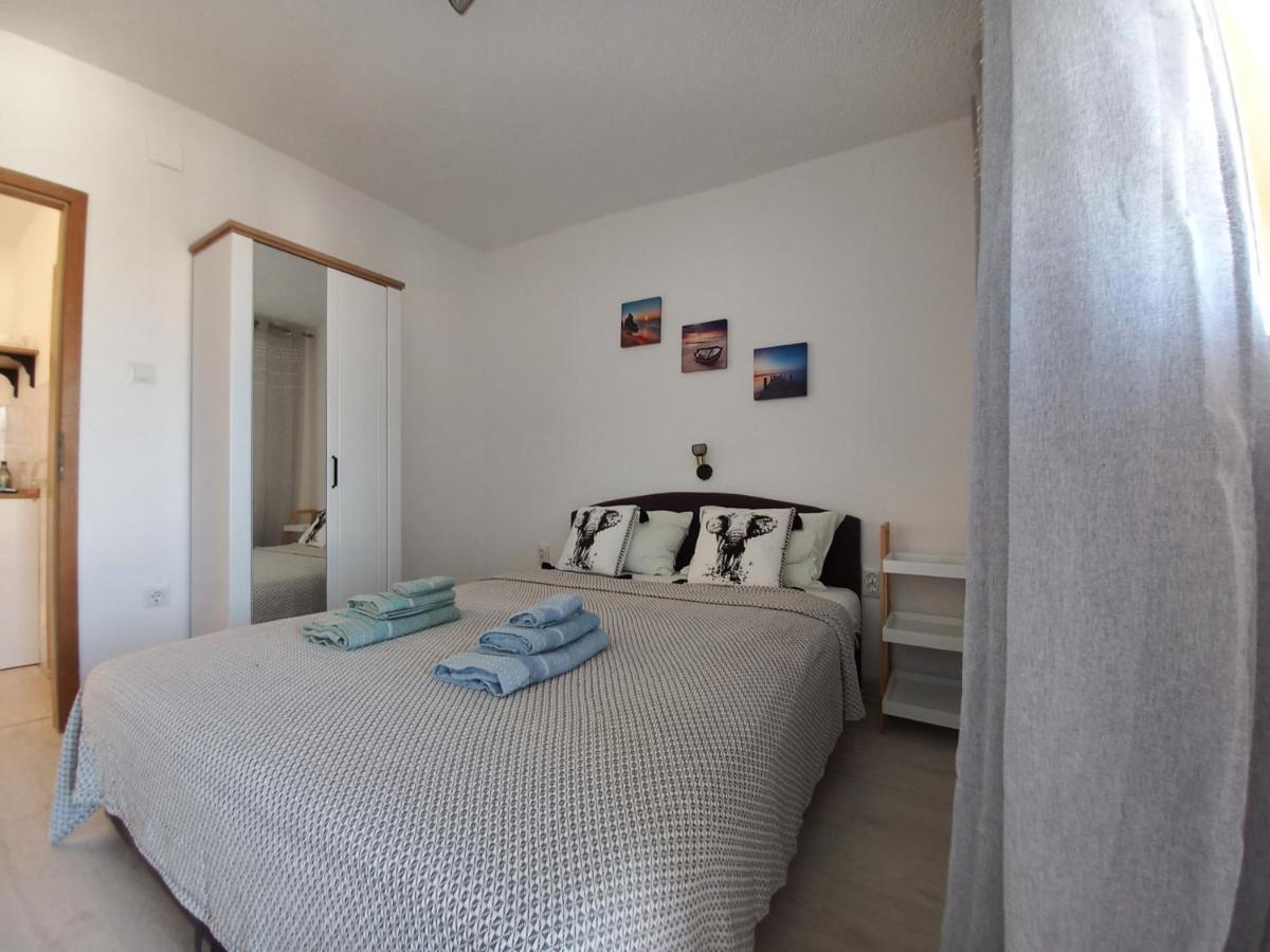 Apartments Toni 로고즈니차 외부 사진