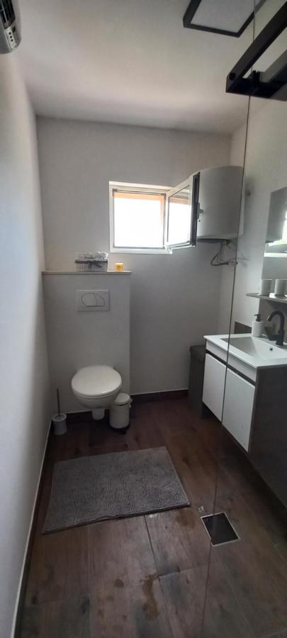 Apartments Toni 로고즈니차 외부 사진