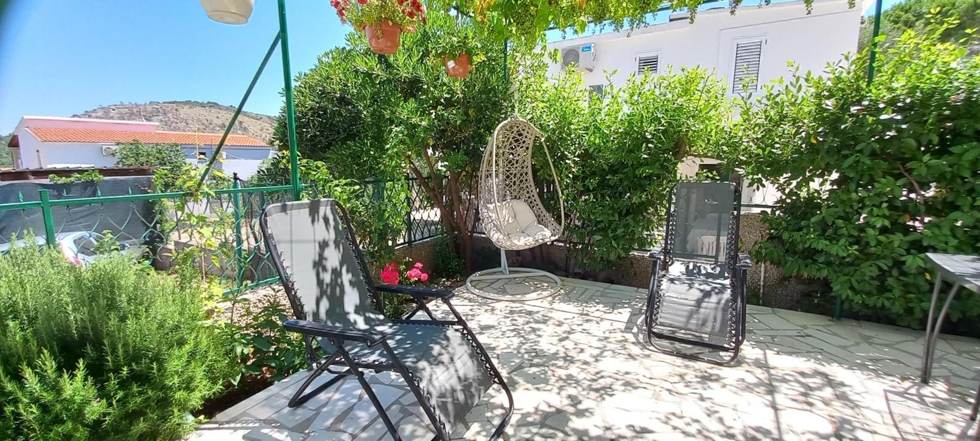 Apartments Toni 로고즈니차 외부 사진